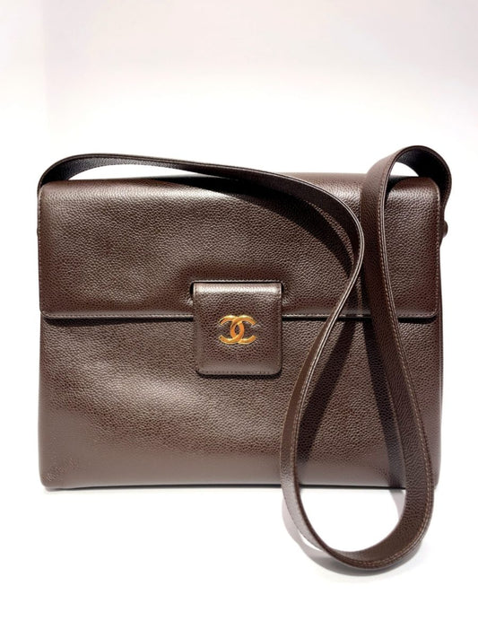 Chanel Caviar messenger bag