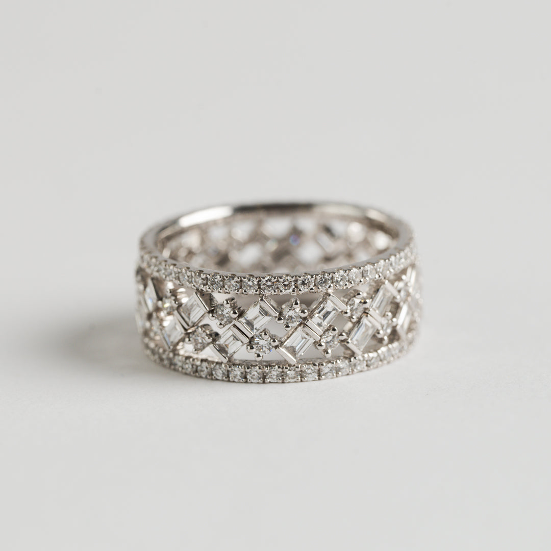 Fancy Round and Baguette Cut Diamond ring set