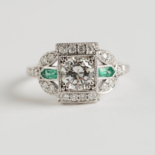 18ct White Gold Emerald/Diamond ring