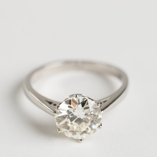 Platinum Diamond Solitaire ring