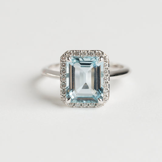 Aquamarine and Diamond ring