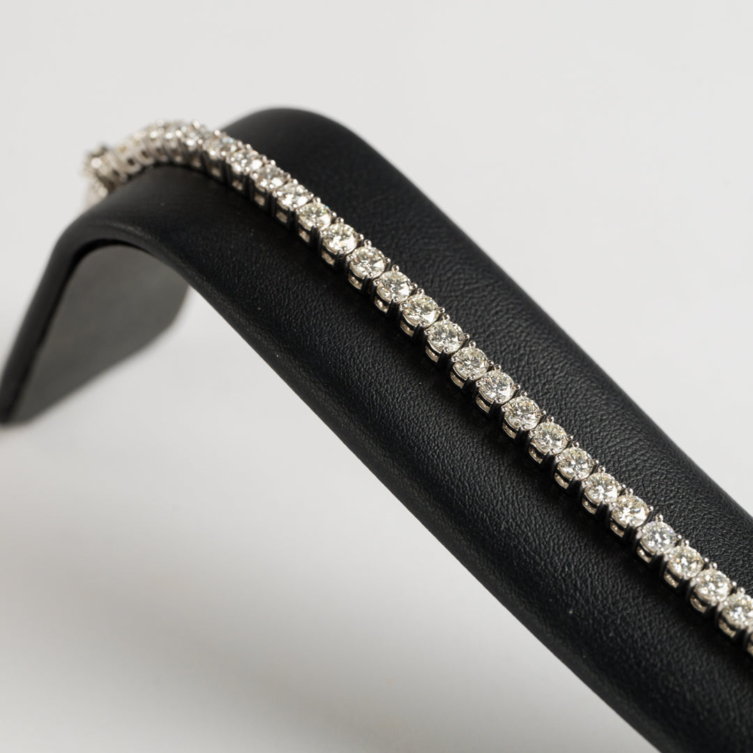 7.9ct White Gold Diamond Bracelet