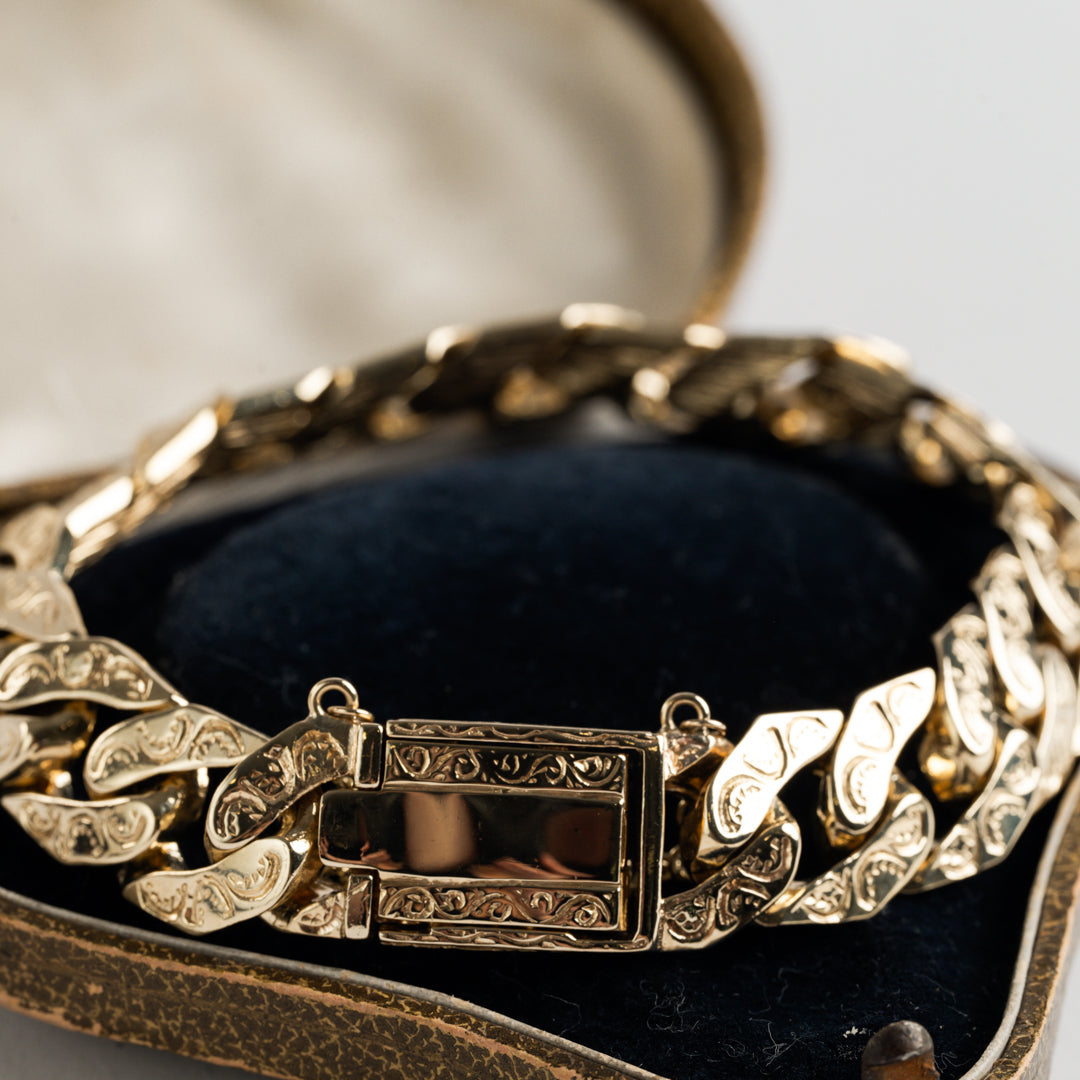 9ct Heavy Patterned Curb Bracelet