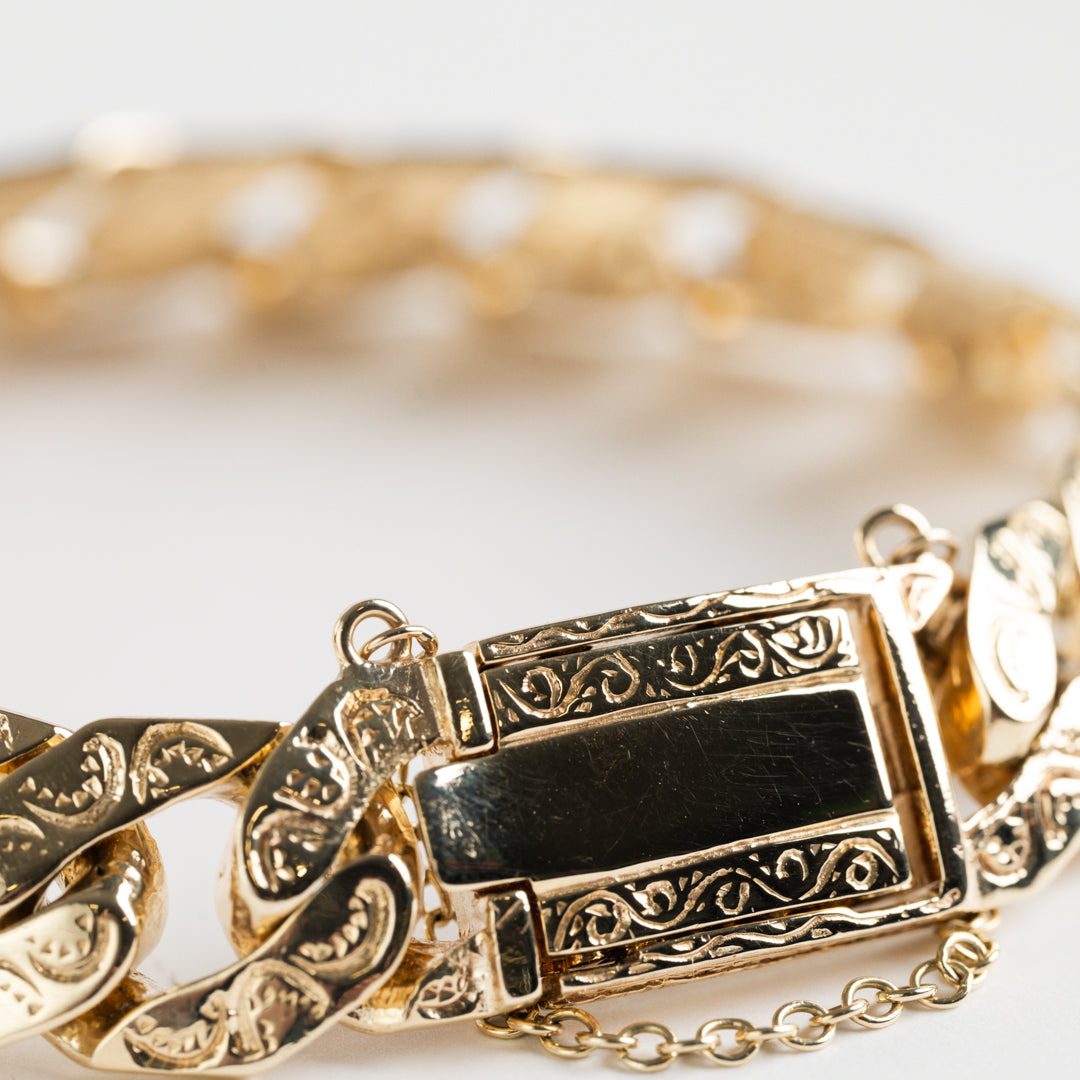9ct Heavy Patterned Curb Bracelet