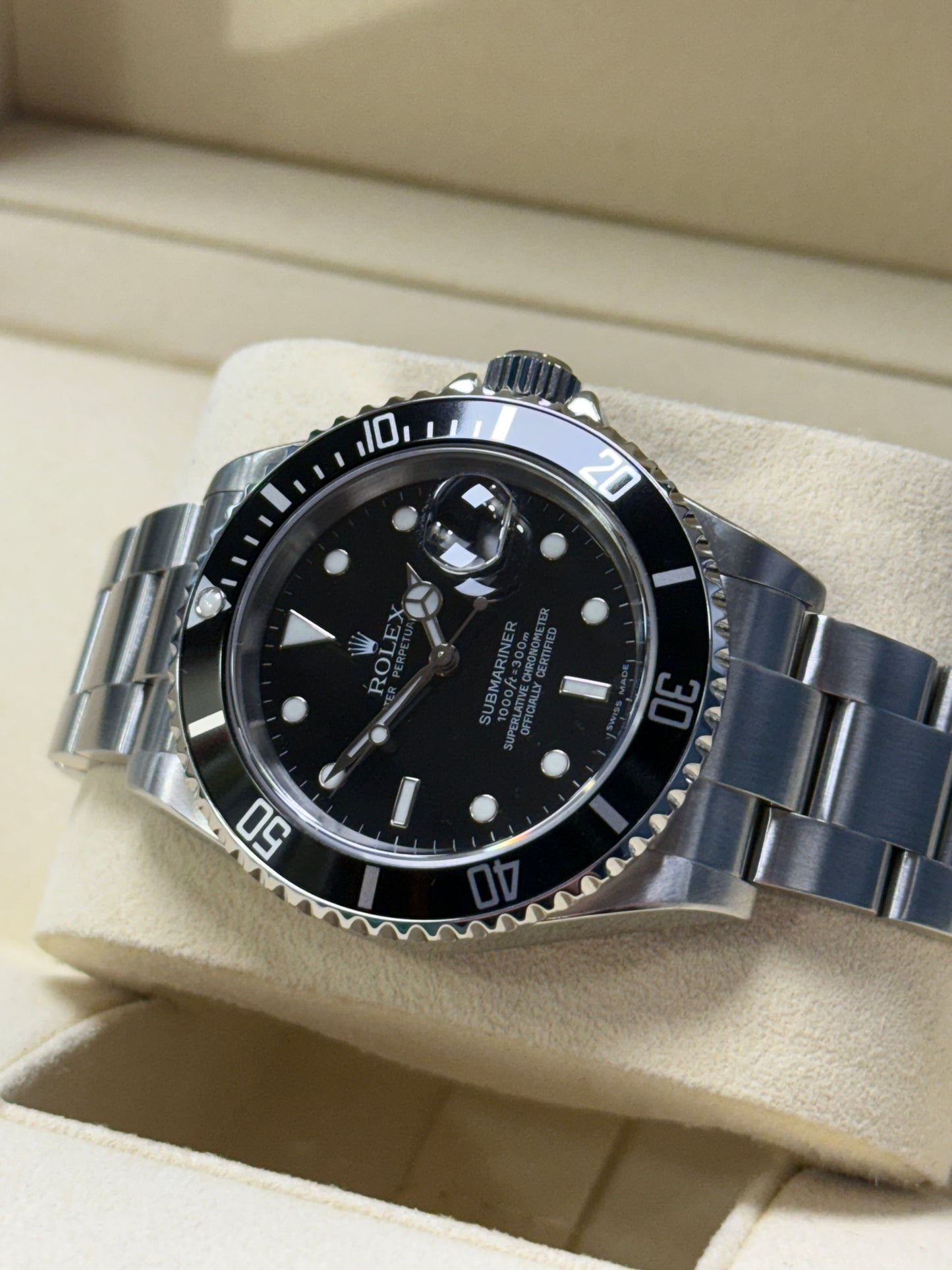 2007 Rolex Submariner - 16610