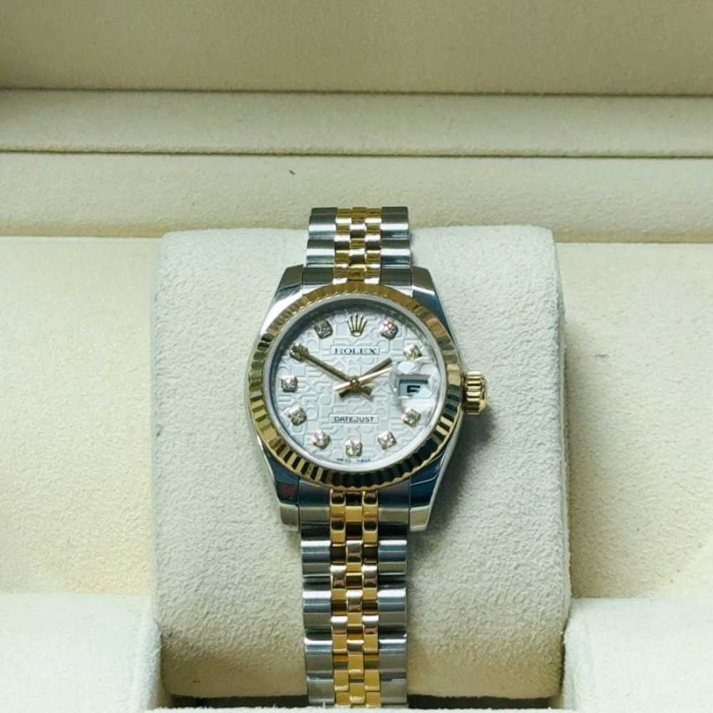 2019 ROLEX GMT2 “BATGIRL” – 126710BLNR (Copy) (Copy)