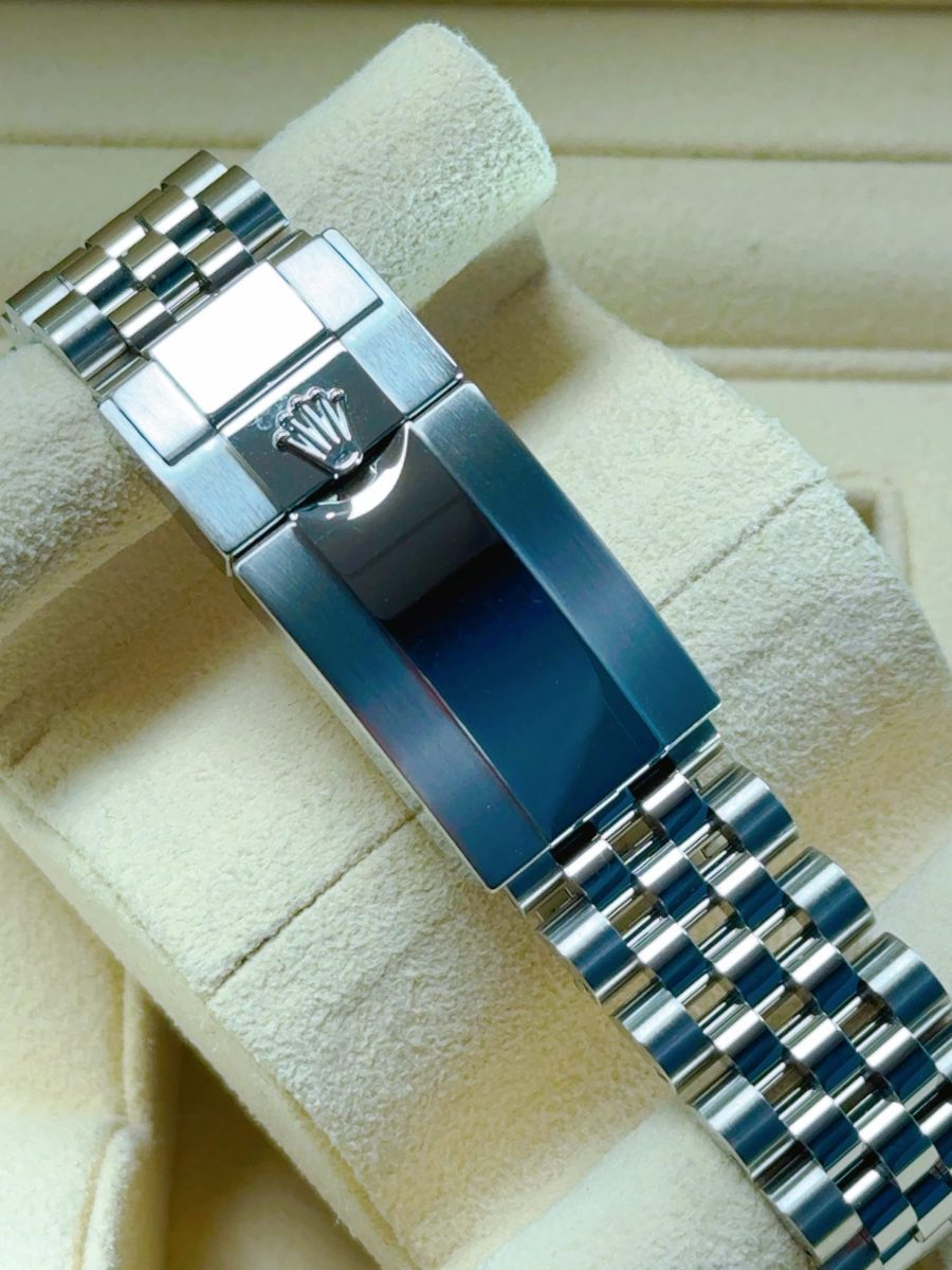 2023 Rolex GMT2 “Batgirl”