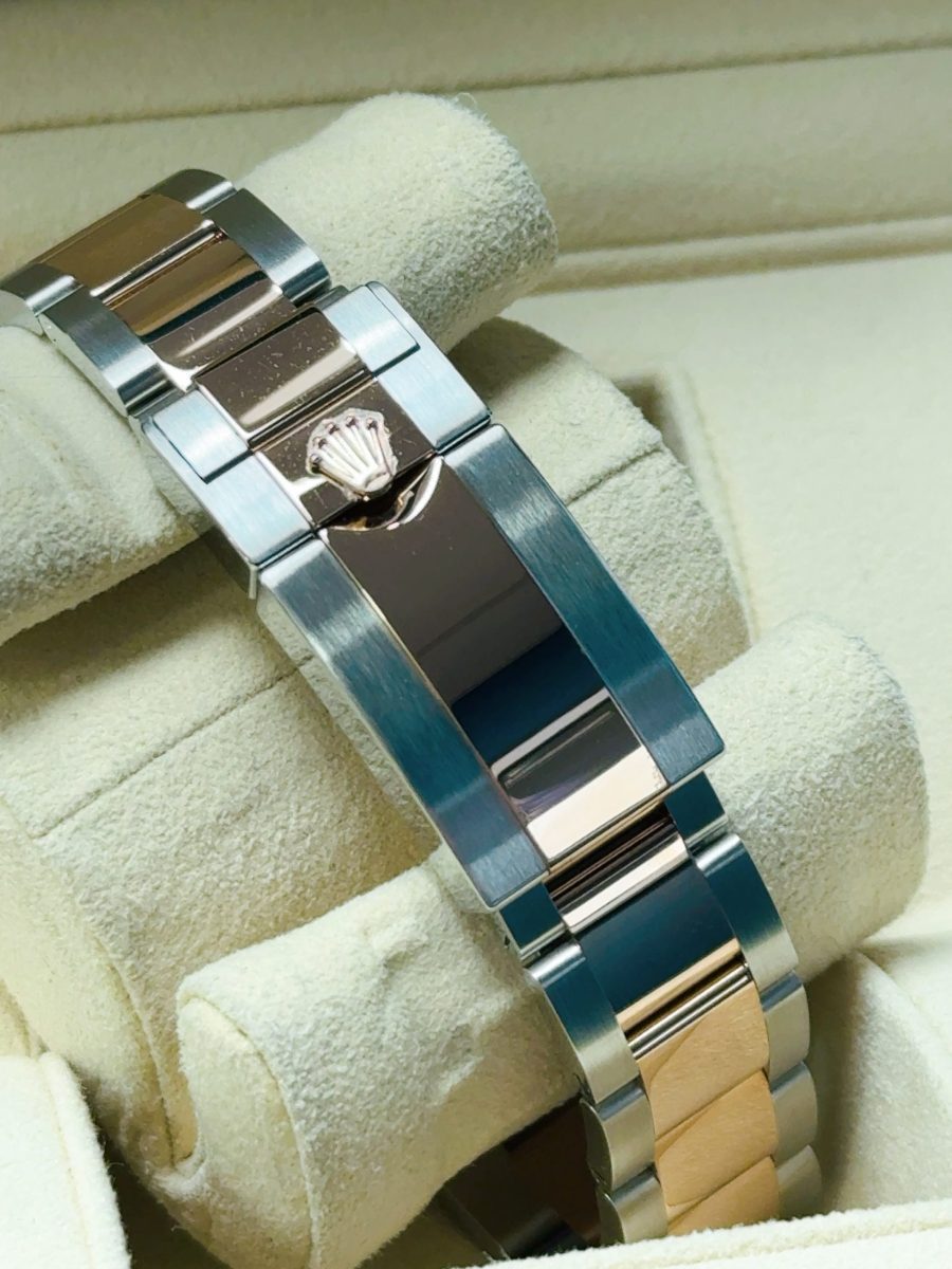 2022 Rolex GMT2 “Rootbeer”
