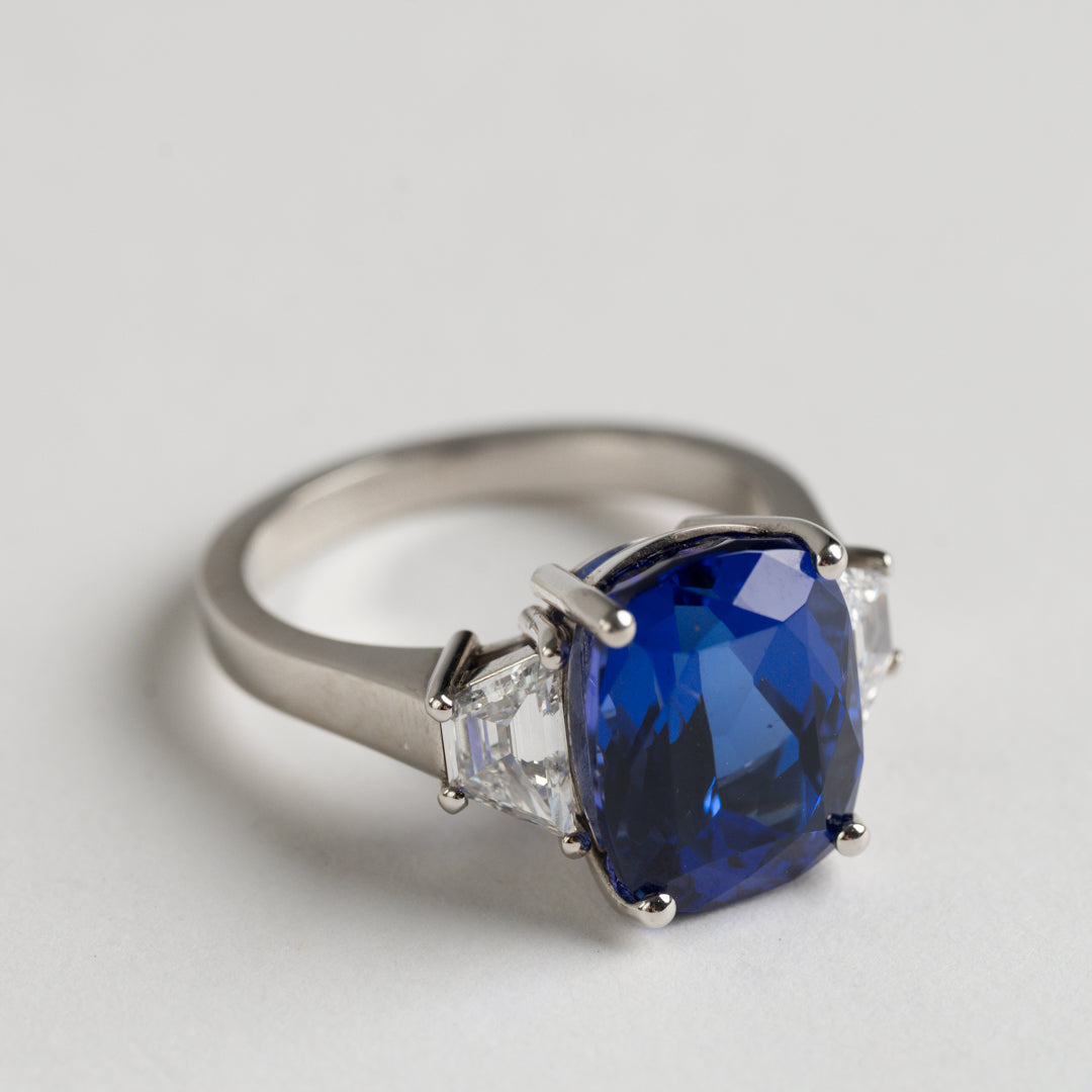 Tanzanite and Diamond Ring