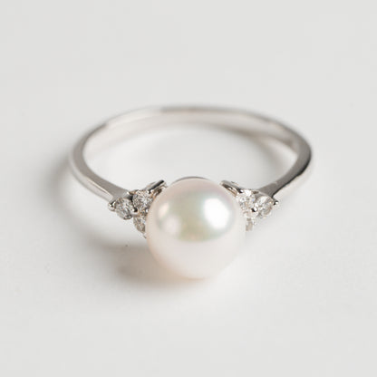 Pearl and Diamond ring