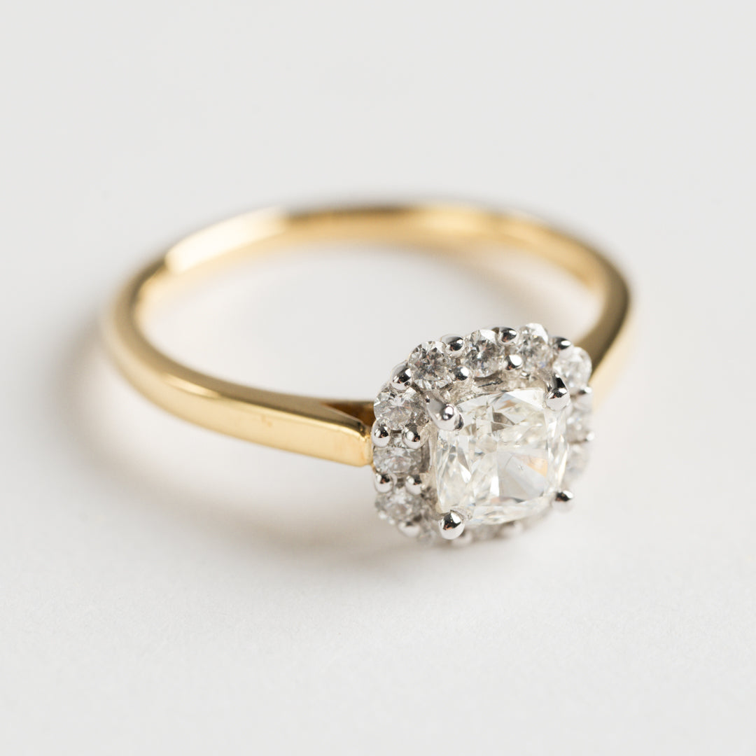 18ct Yellow Gold Diamond Halo ring