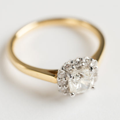 18ct Yellow Gold Diamond Halo ring