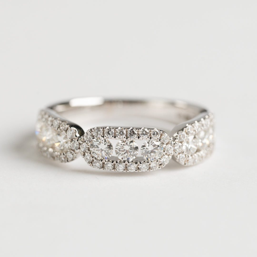18ct White Gold Diamond Ring