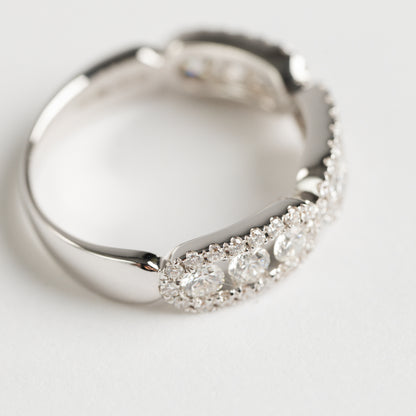 18ct White Gold Diamond Ring