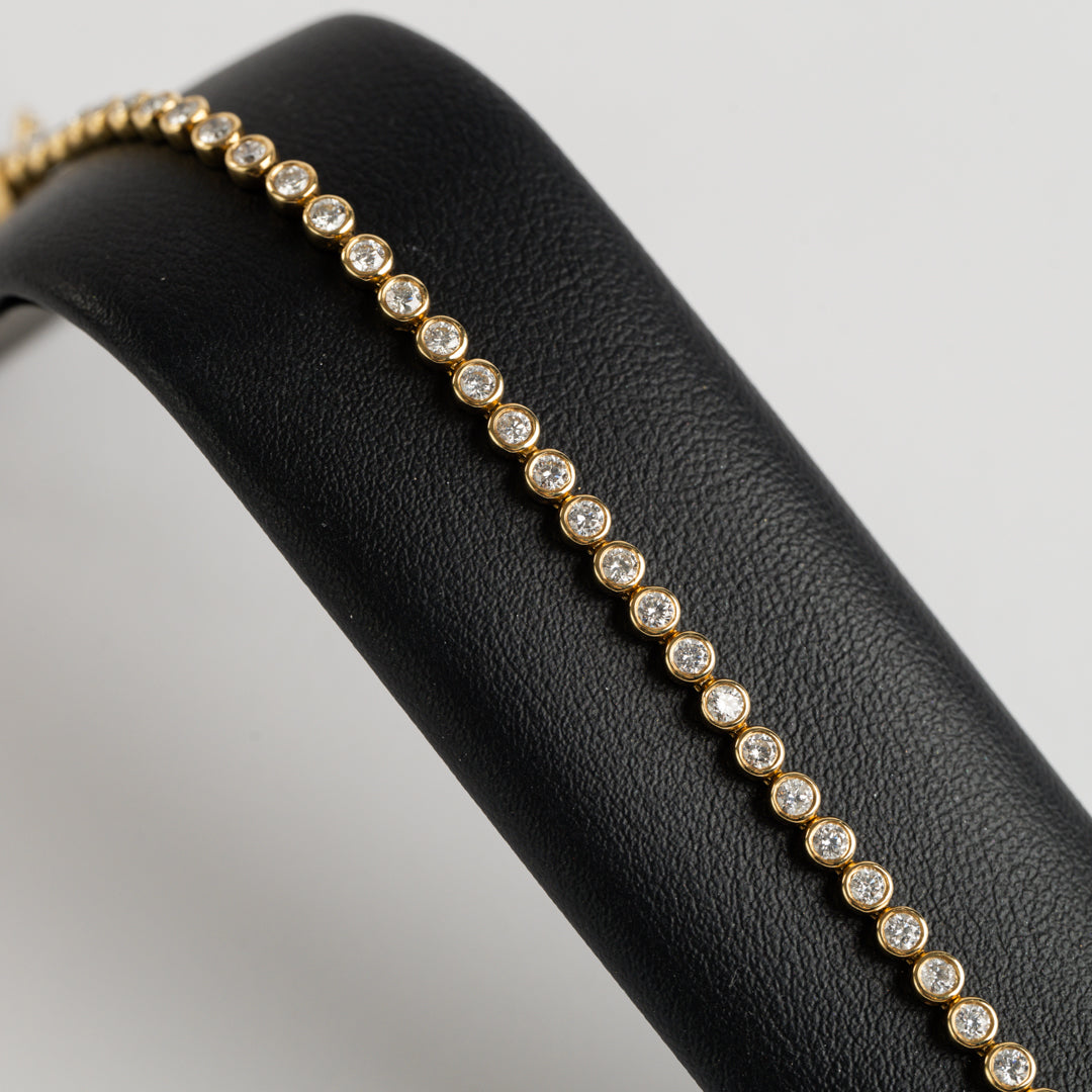 18ct Yellow Gold Diamond Bracelet