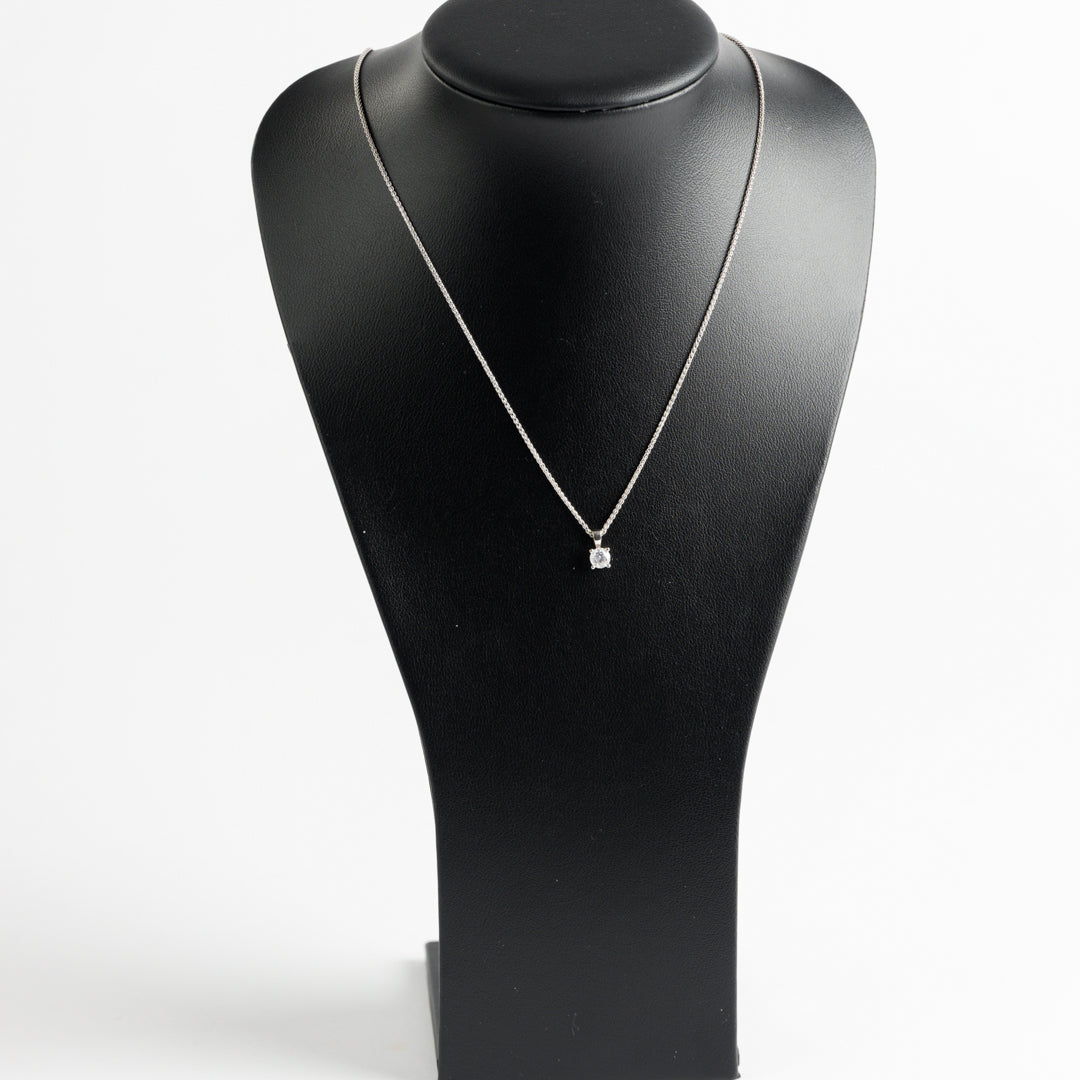 18ct White Gold Diamond Pendant and Chain