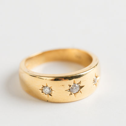 18ct Yellow Gold Gents Diamond ring