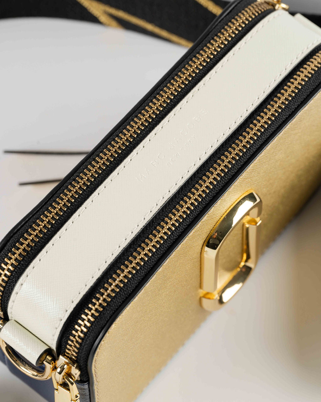 Marc Jacobs Snapshot Crossbody Bag