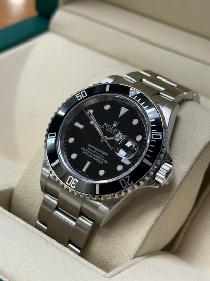 2007 Rolex Submariner - 16610