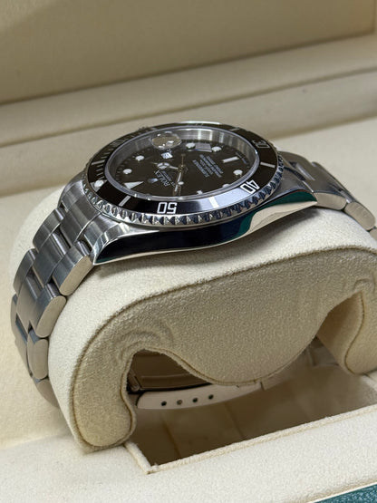 2007 Rolex Submariner - 16610