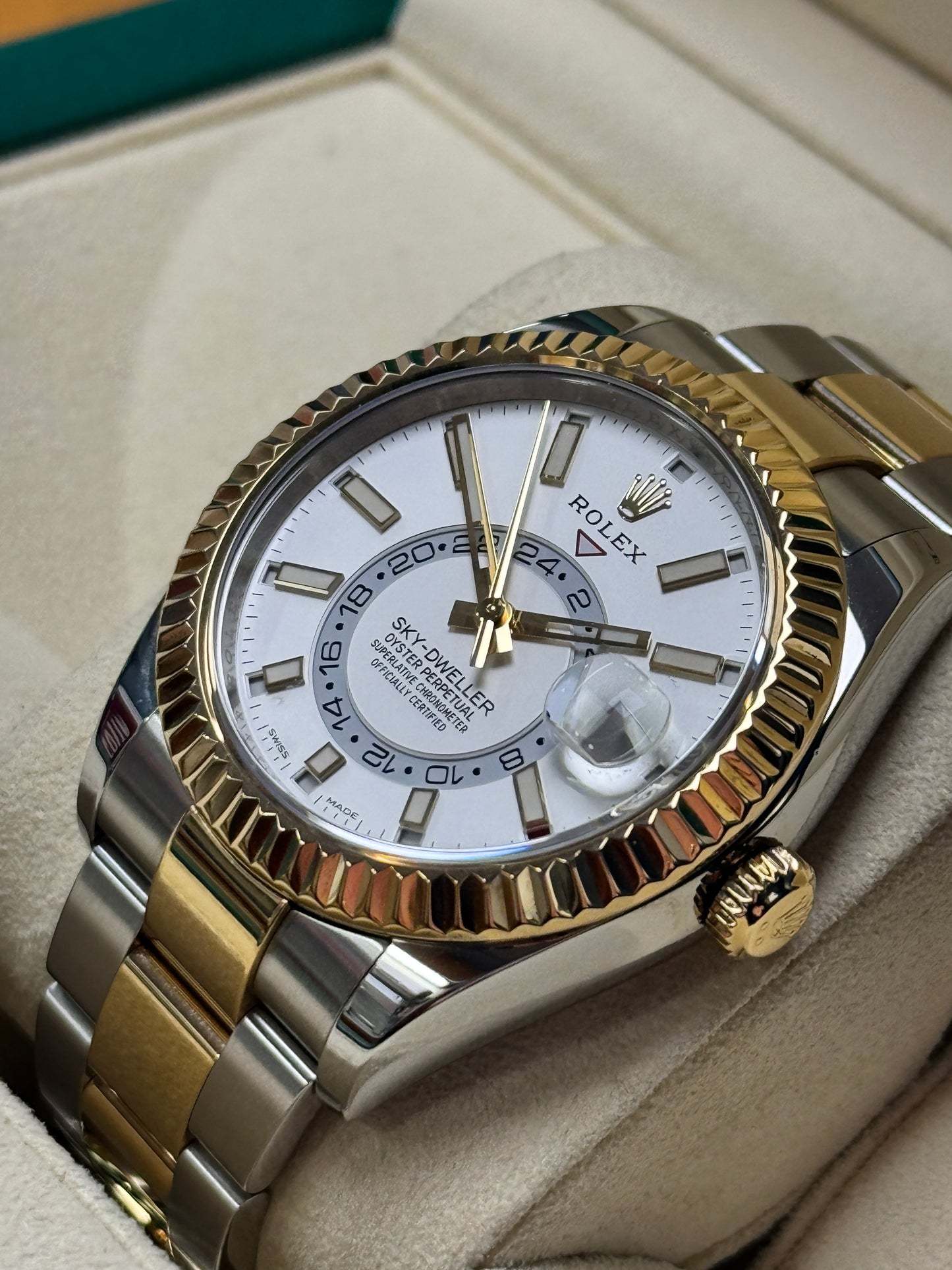 2019 Rolex Sky-Dweller - 326933