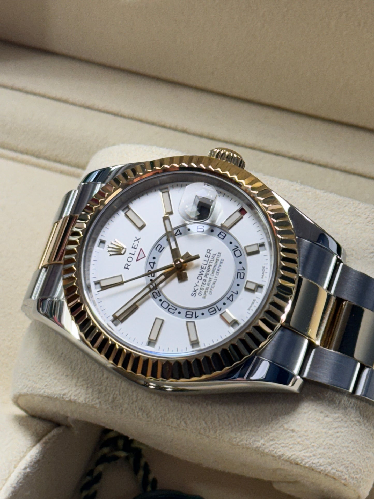 2019 Rolex Sky-Dweller - 326933