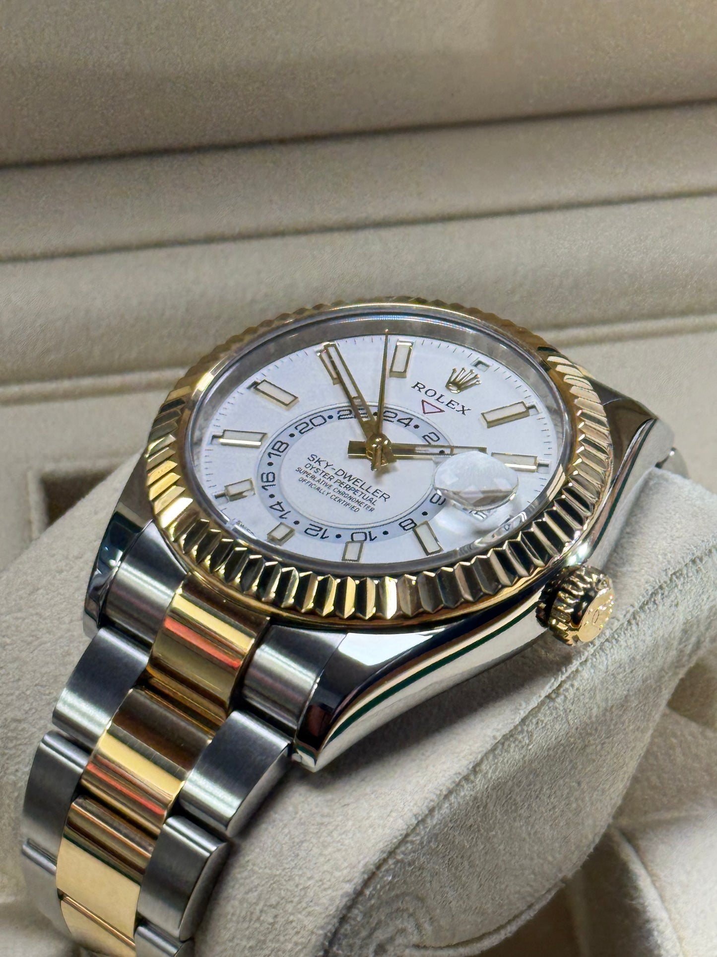 2019 Rolex Sky-Dweller - 326933