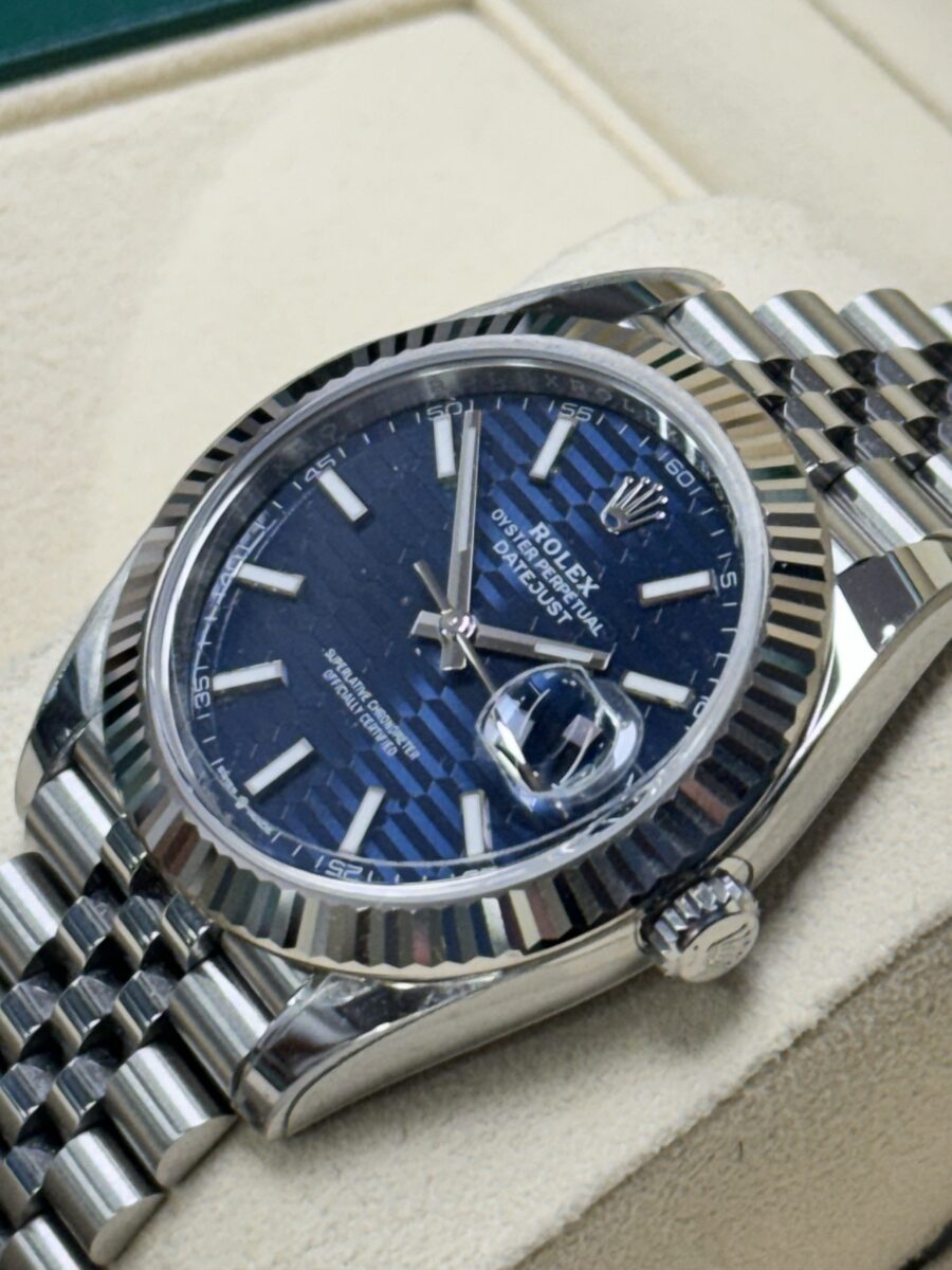 2023 Rolex Datejust 41 - Motif