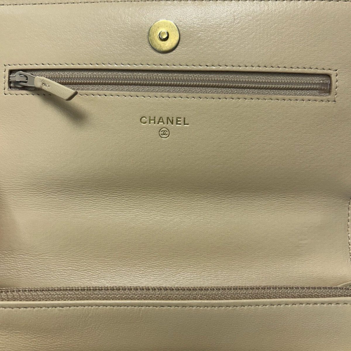 Chanel 19